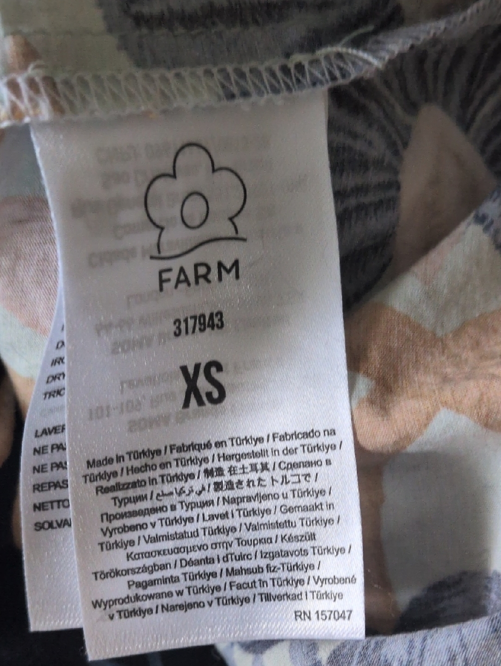 Farm Rio Ocean Tapestry Romper Sz. XS - Picture 6 of 7